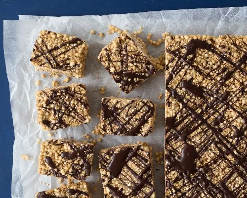 Peanut Butter Banana Quinoa Crispy Bars